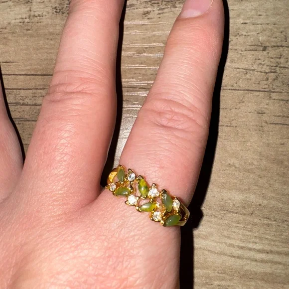 Vintage Gold Gem Ring - Picture 6 of 14